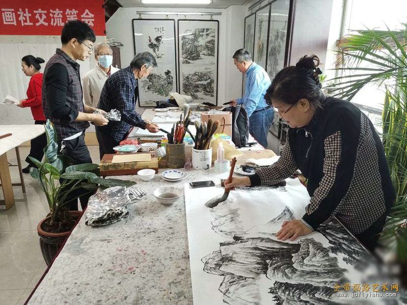 书画培训:启智与艺术之美的相遇